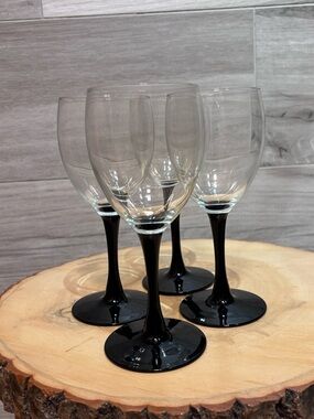 Set of 4 VINTAGE Black Stemmed Wine Glasses